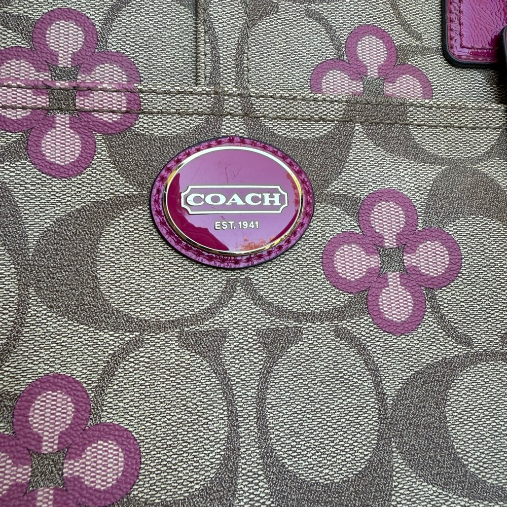 Coach Peyton signature clover tote - Picture 3 of 16